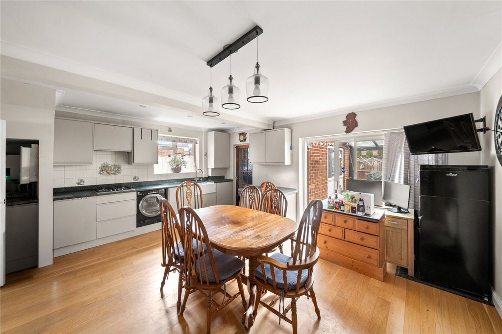 Property photo 2 of 15 Picture No. 08