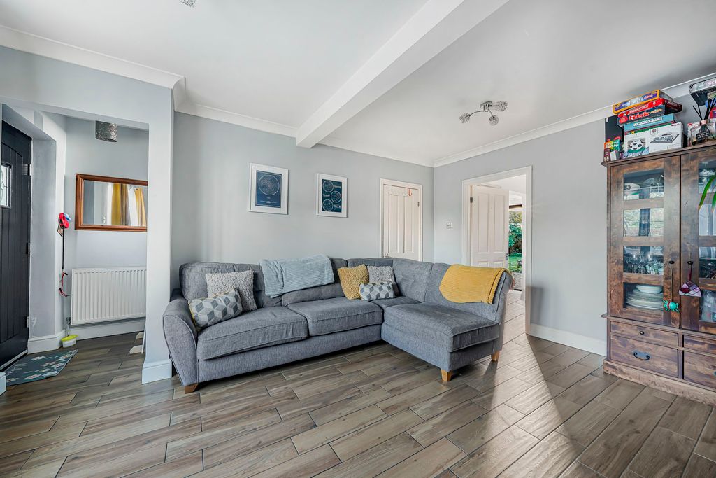 Property photo 3 of 35