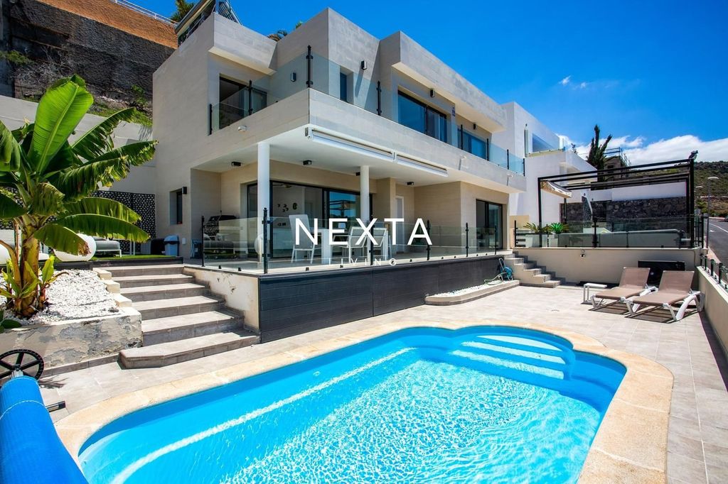 Property photo 1 of 43 Exclusive Villa In Roque Del Conde!