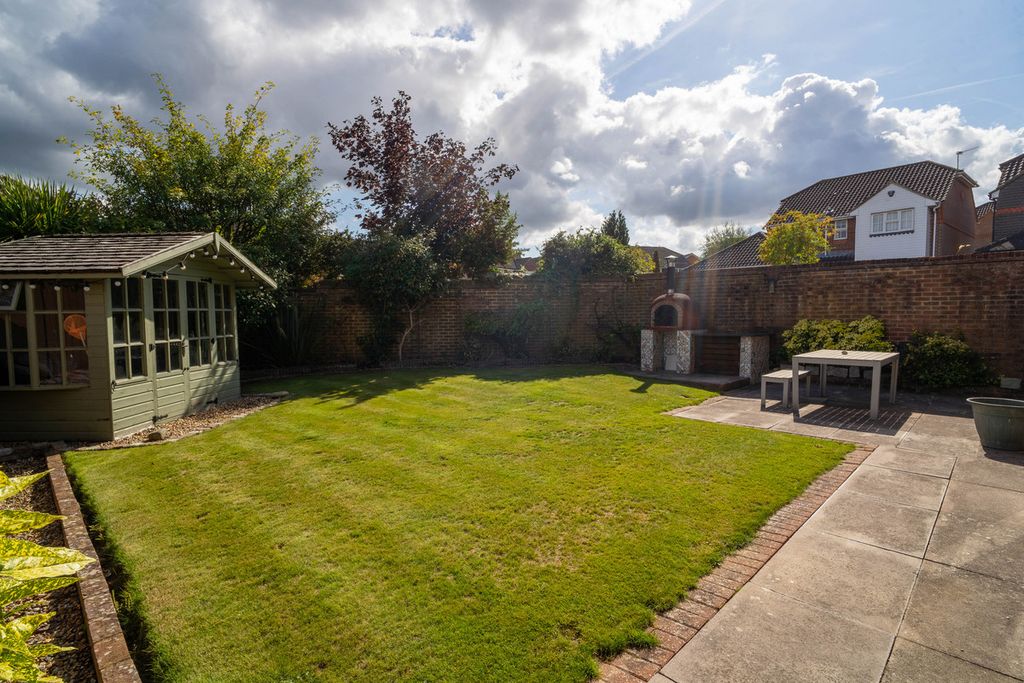 Property photo 3 of 20