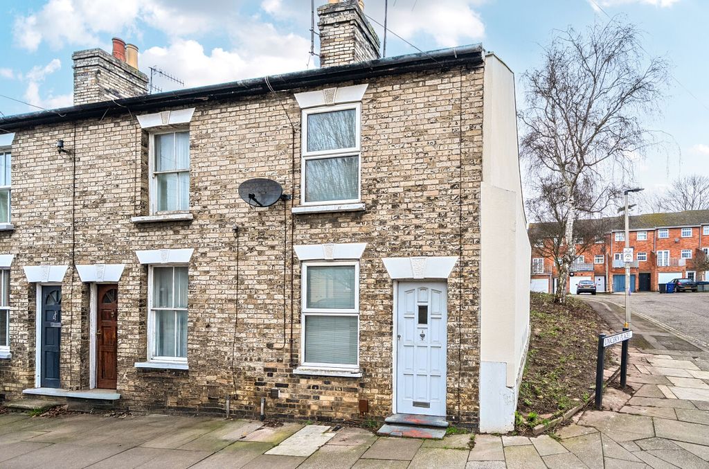 Property photo 1 of 14