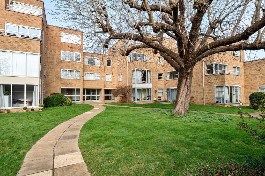 Property photo 1 of 24 External