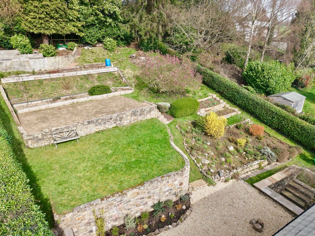 Property photo 2 of 24