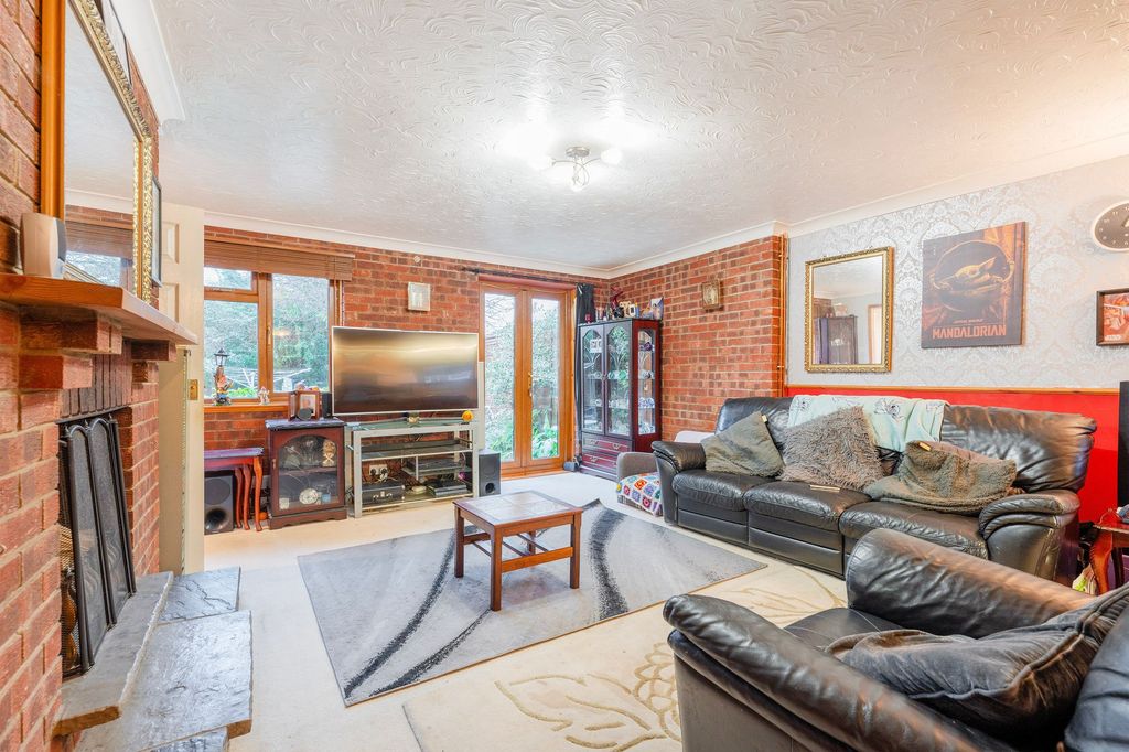 Property photo 3 of 16