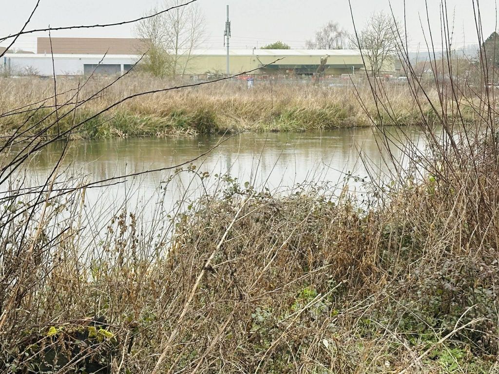 Property photo 1 of 6