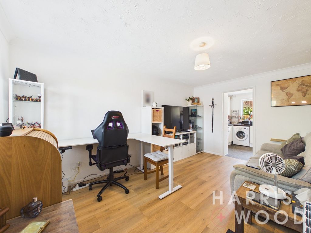 Property photo 3 of 12 5368685