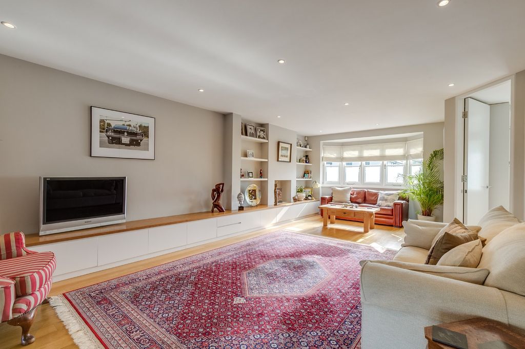 Property photo 3 of 24 Picture No. 25