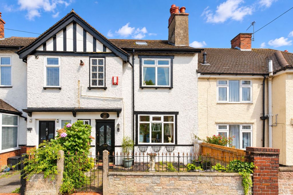 Property photo 1 of 33