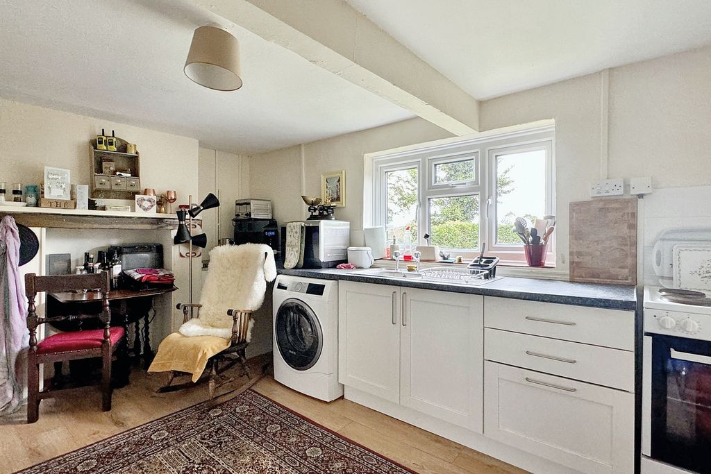 Property photo 3 of 11 Img_2649