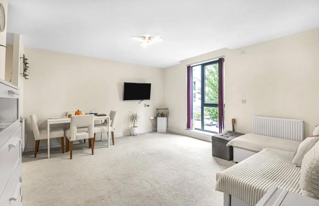 Property photo 3 of 11 3.Png