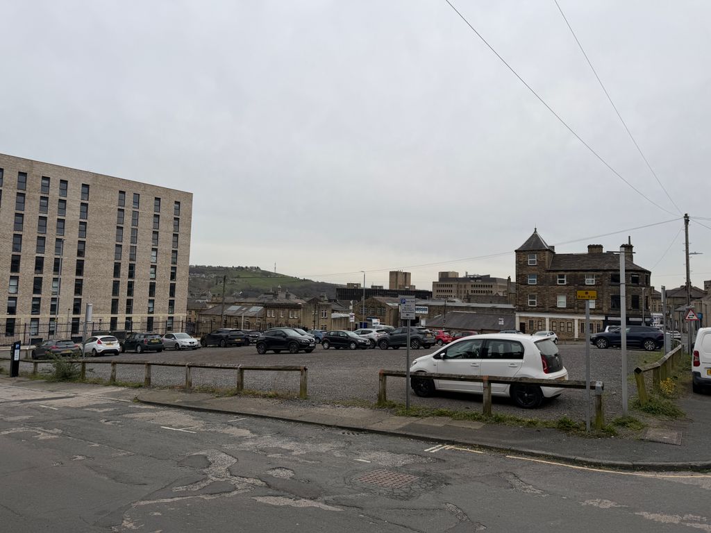 Property photo 3 of 7