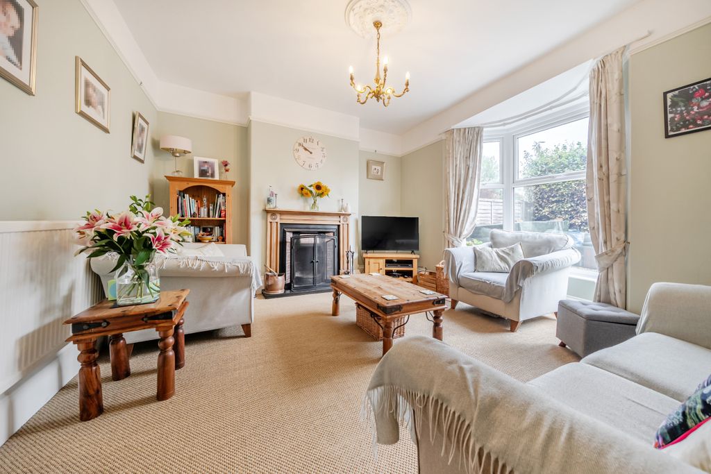 Property photo 2 of 28 Living Room