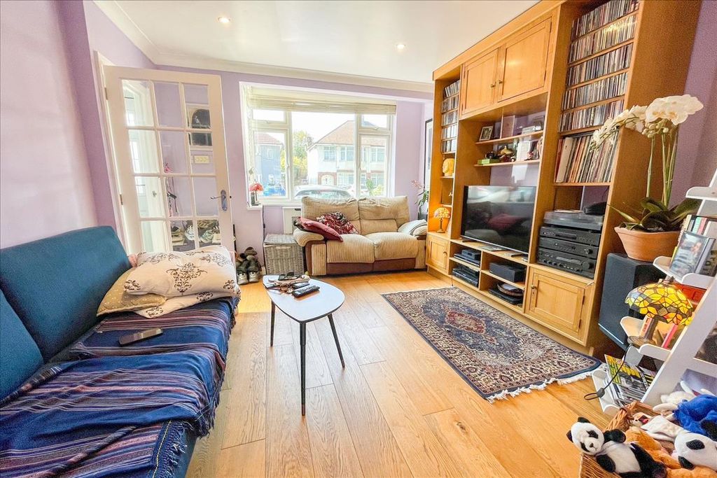 Property photo 3 of 15