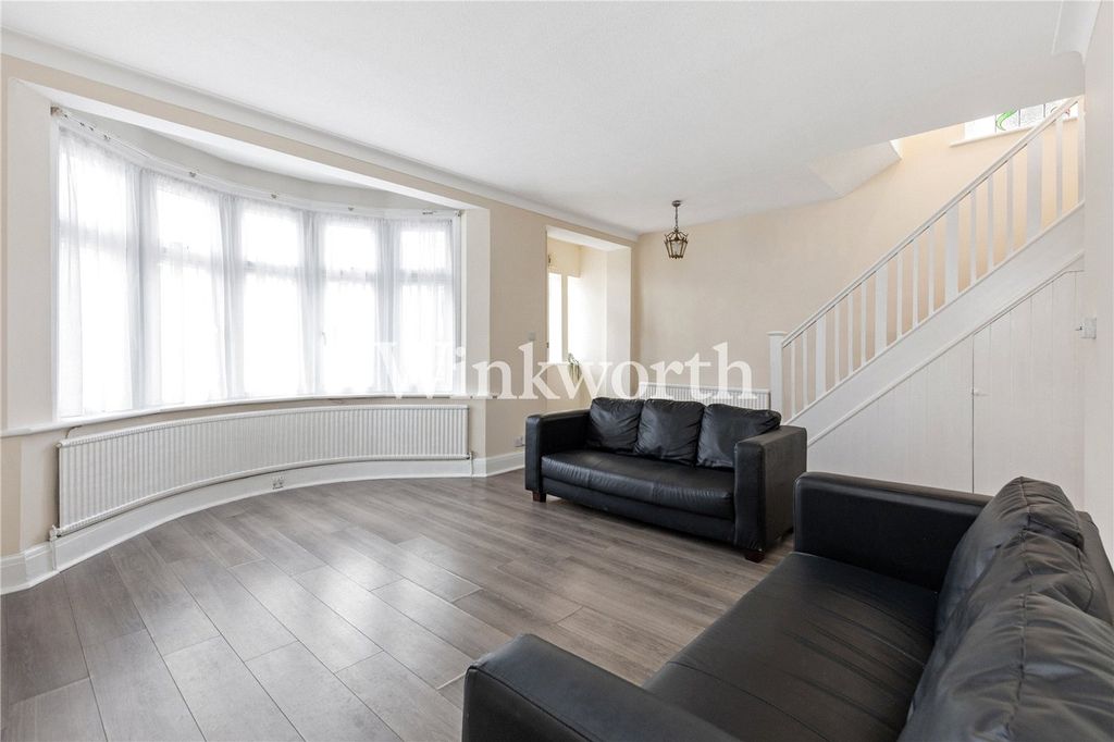 Property photo 2 of 15 Picture No. 07