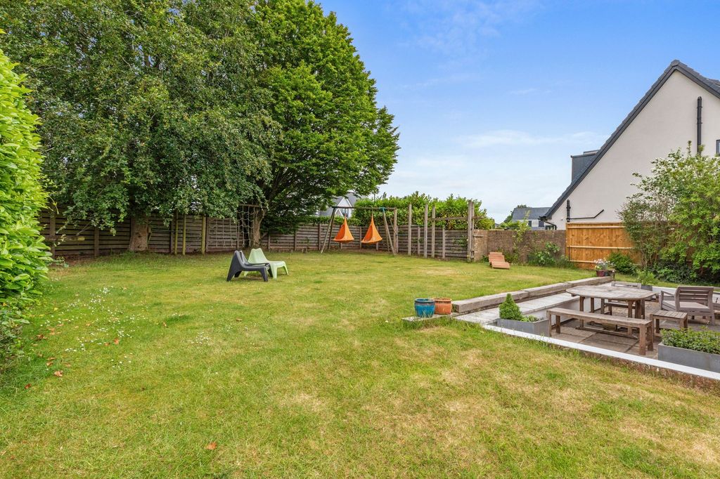 Property photo 3 of 16
