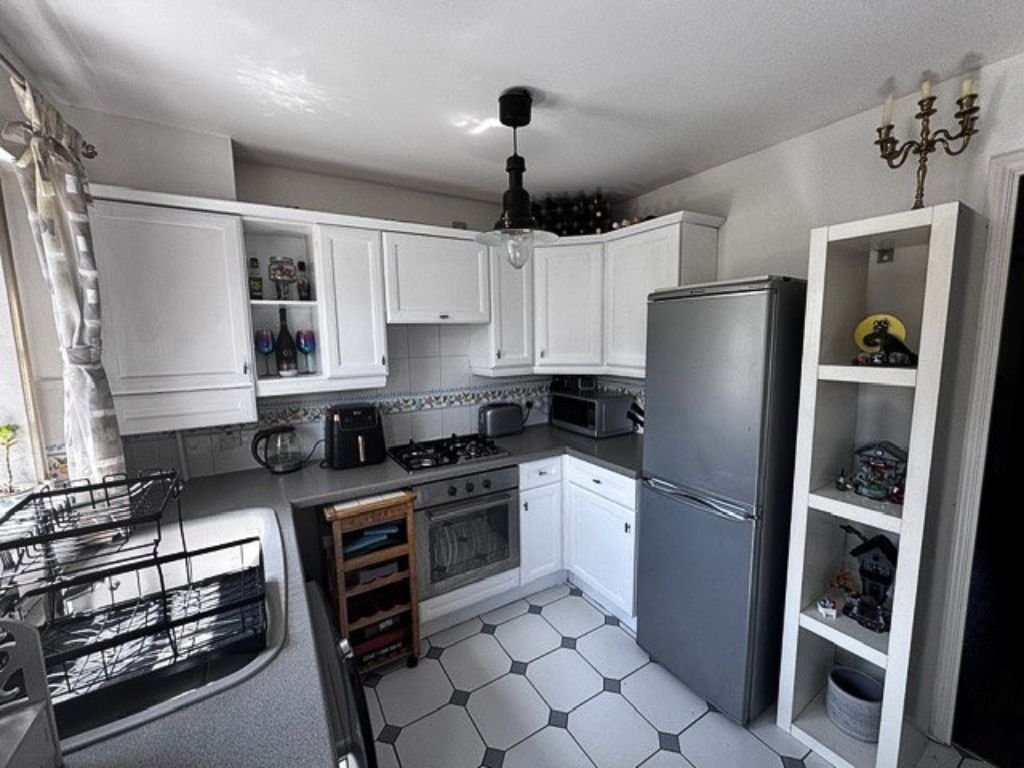 Property photo 3 of 13