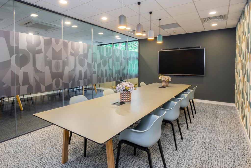 Property photo 3 of 6 Meeting Room