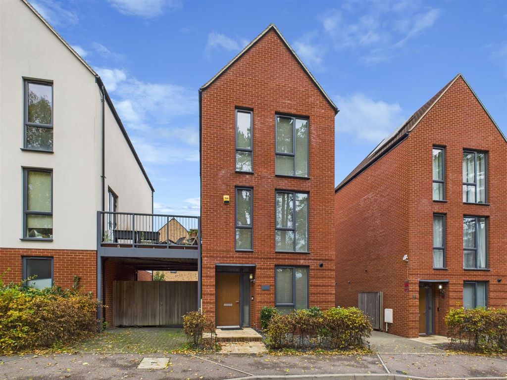 Property photo 1 of 15 Cam02885G0-Pr0504-Still002.Jpg