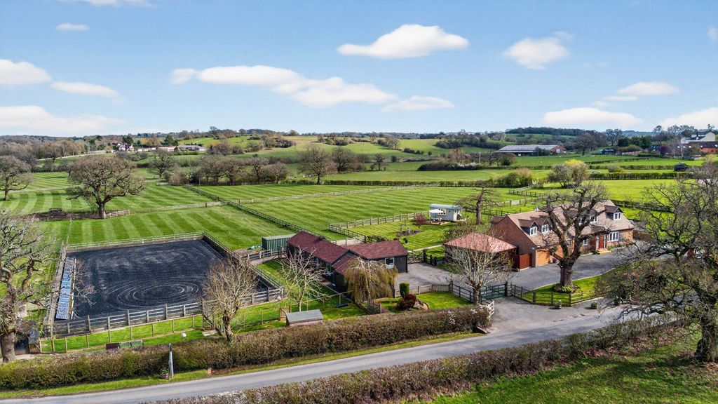 Property photo 1 of 48