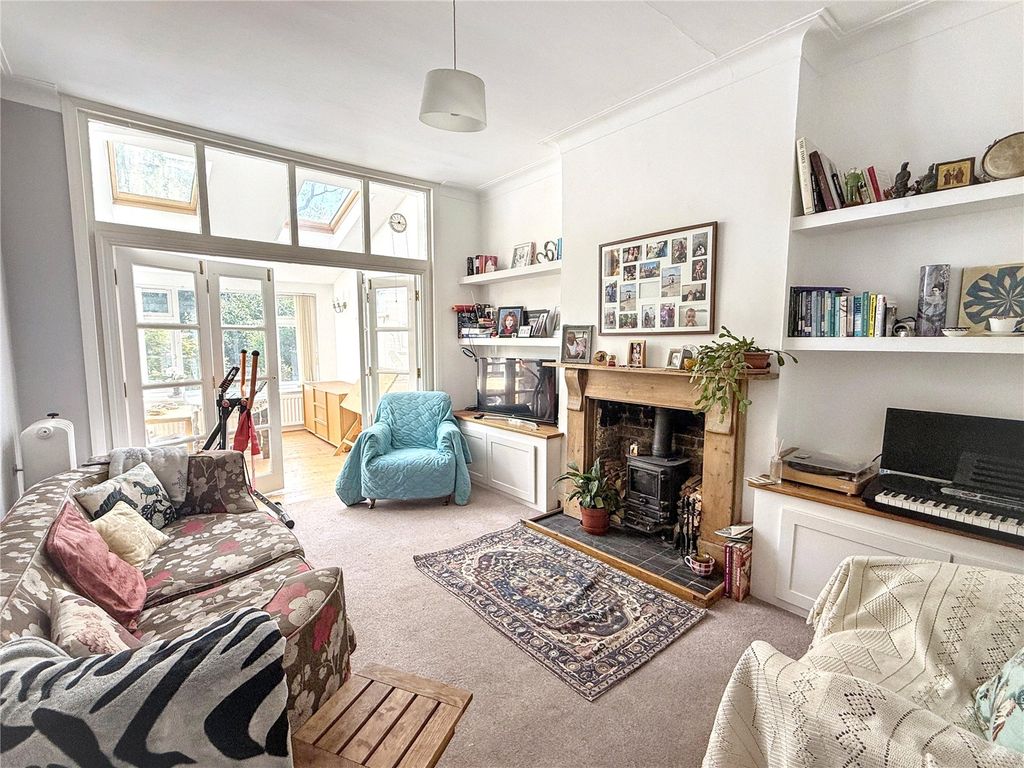 Property photo 2 of 19 Picture No. 14