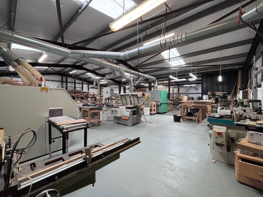 Property photo 2 of 9 Picture No. 08