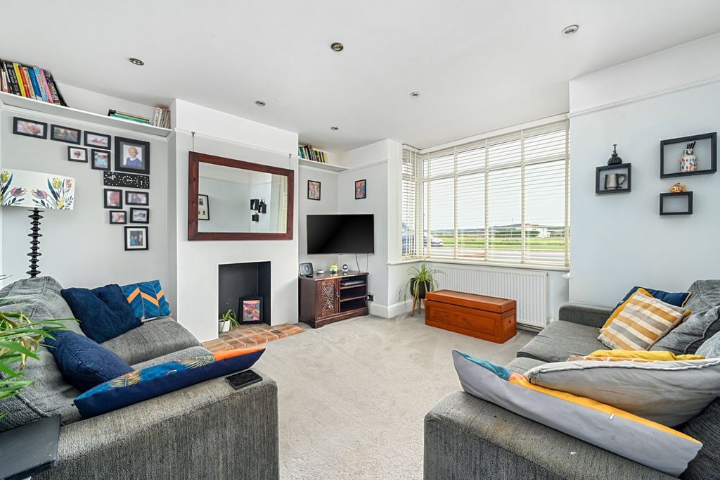 Property photo 2 of 18 Picture No. 07