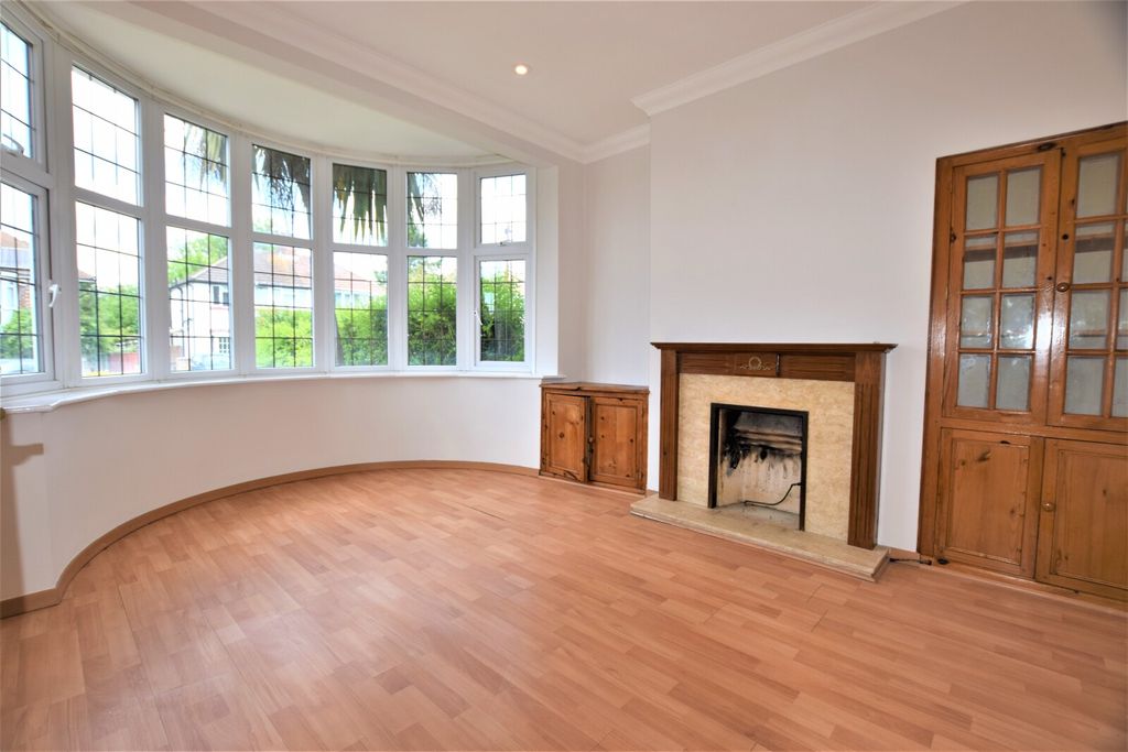 Property photo 2 of 11 Picture No. 02