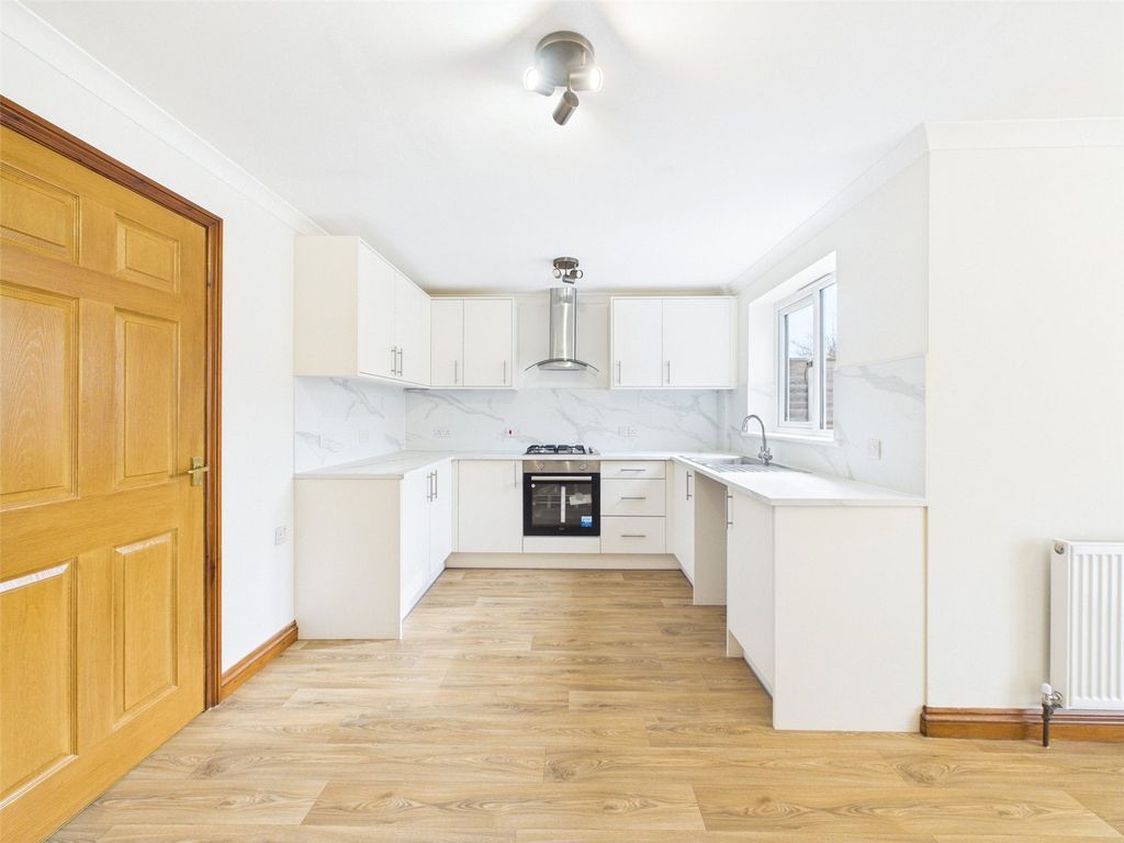 Property photo 2 of 26 Picture No. 05