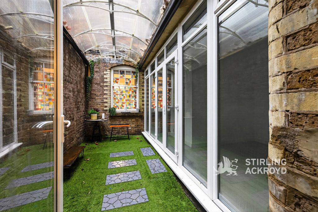 Property photo 2 of 19 Patio