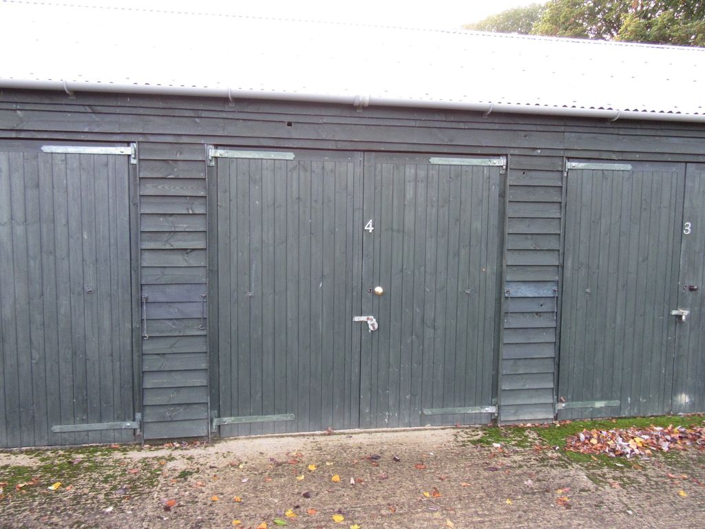 Property photo 2 of 3