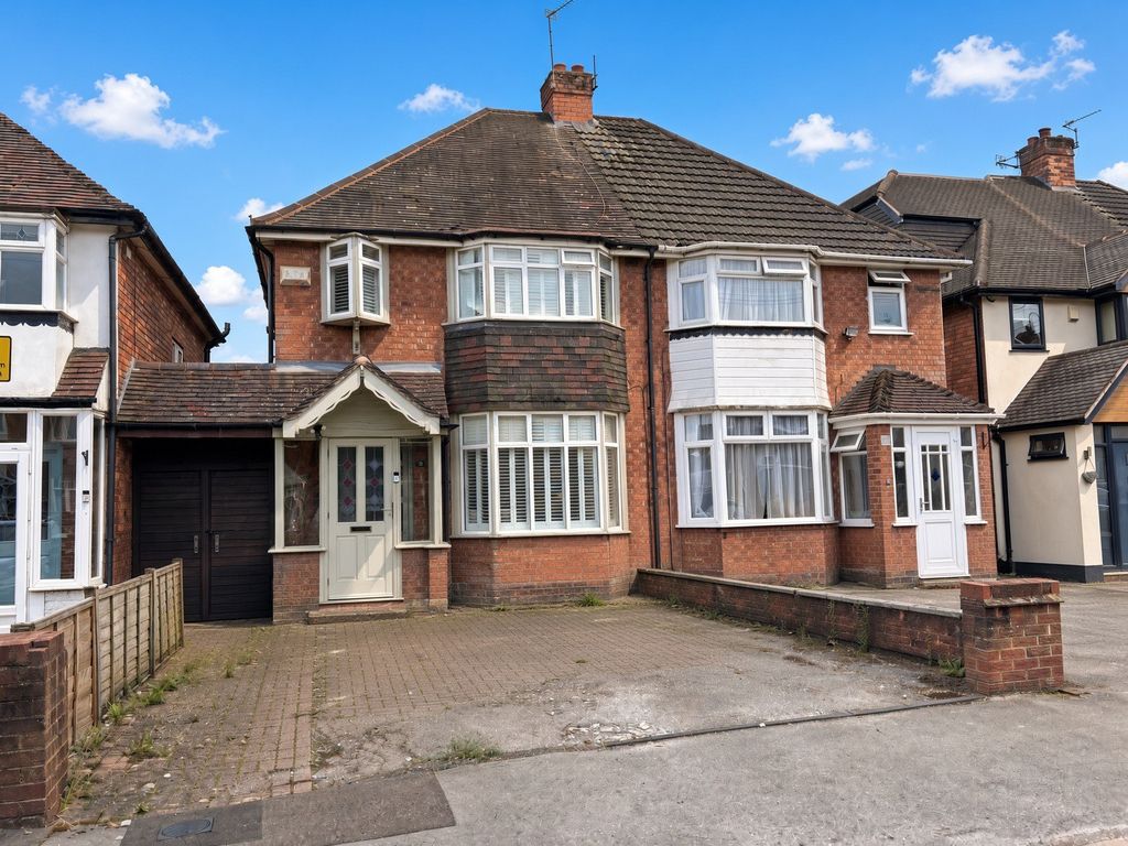 Property photo 1 of 3