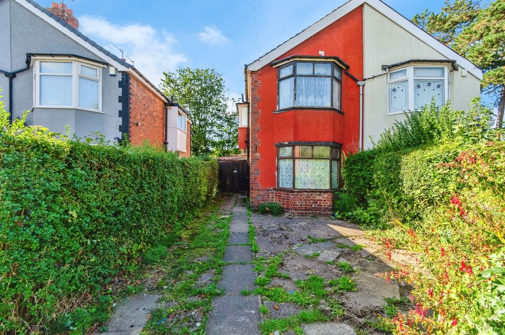 Property photo 2 of 17