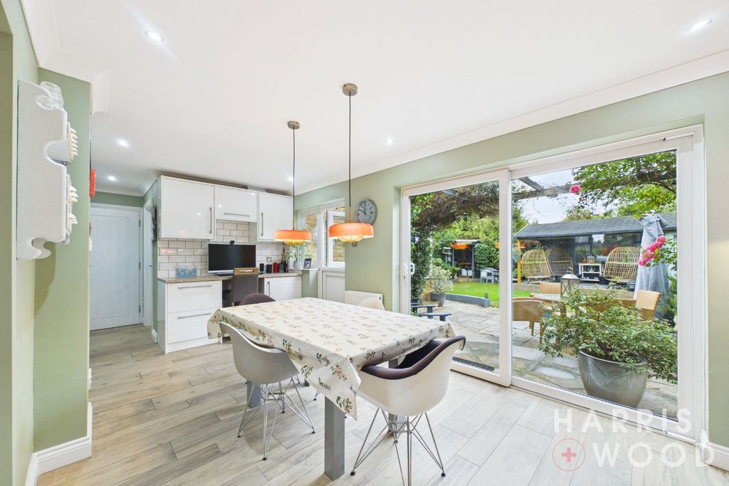 Property photo 2 of 32 5320702