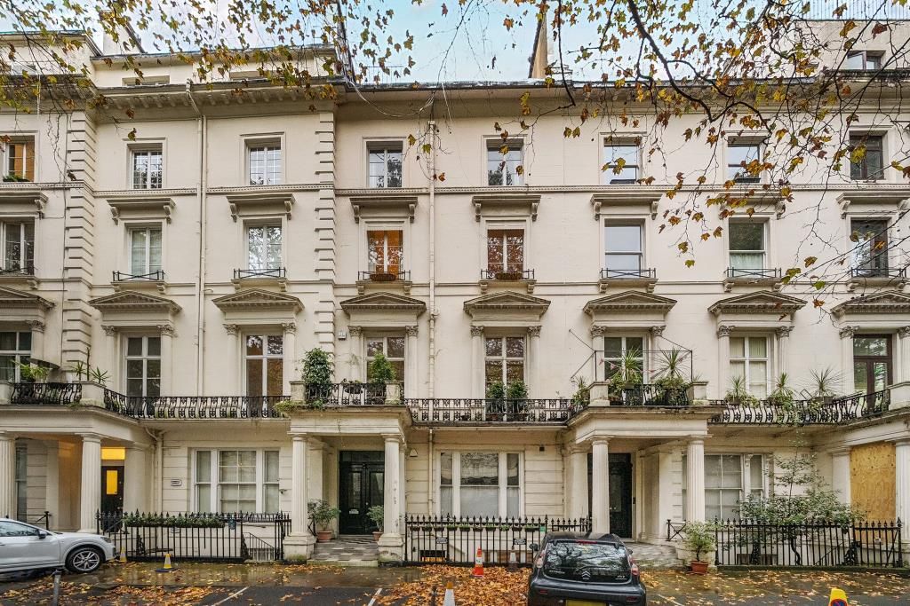 Property photo 1 of 21 External Front