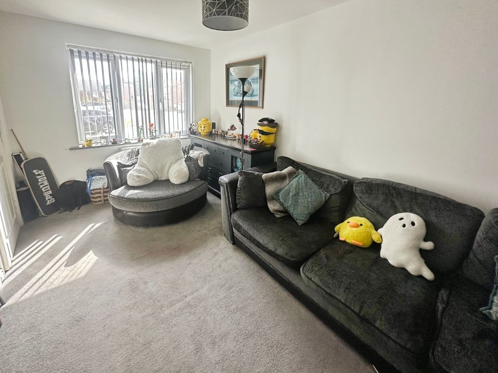 Property photo 2 of 11 Photo 8