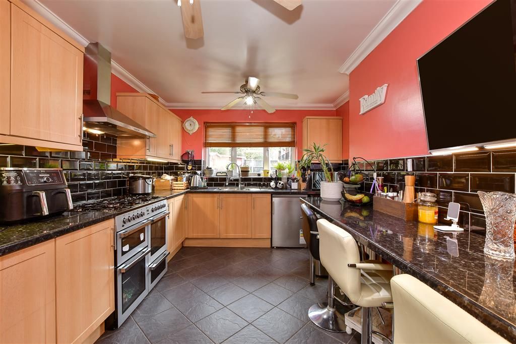 Property photo 1 of 13 Kitchen/ Breakfast Room