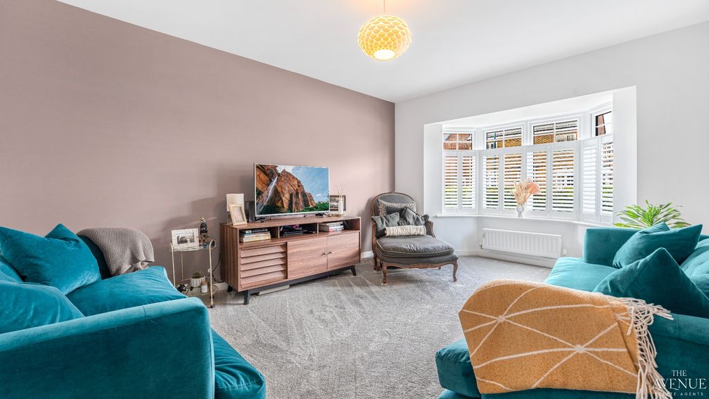 Property photo 2 of 31 5155133