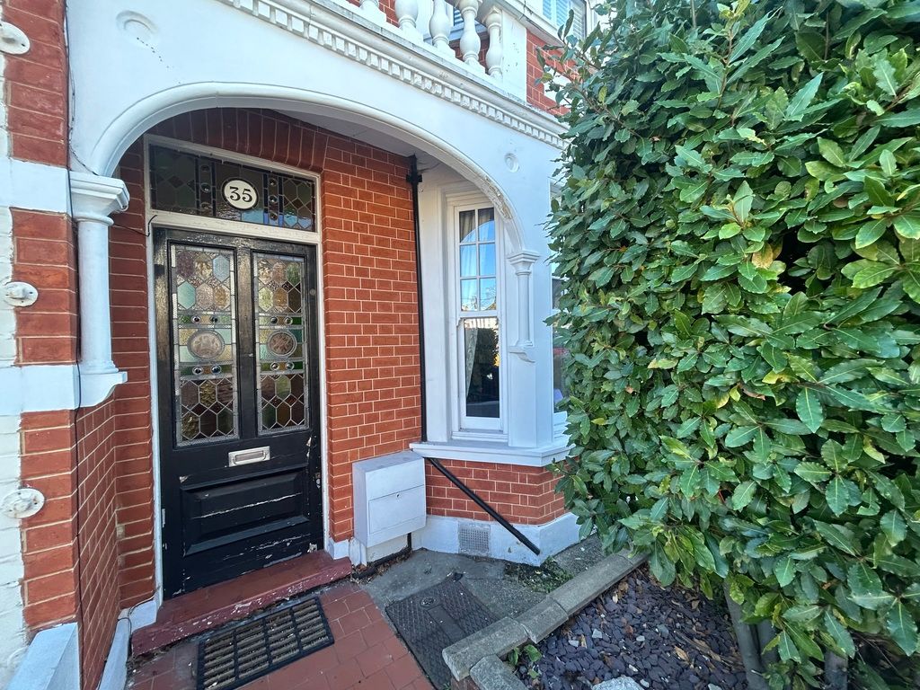 Property photo 1 of 21