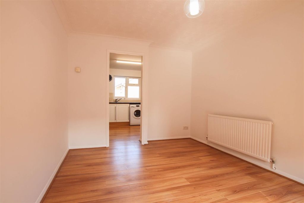 Property photo 3 of 11 Img_1231.Jpg