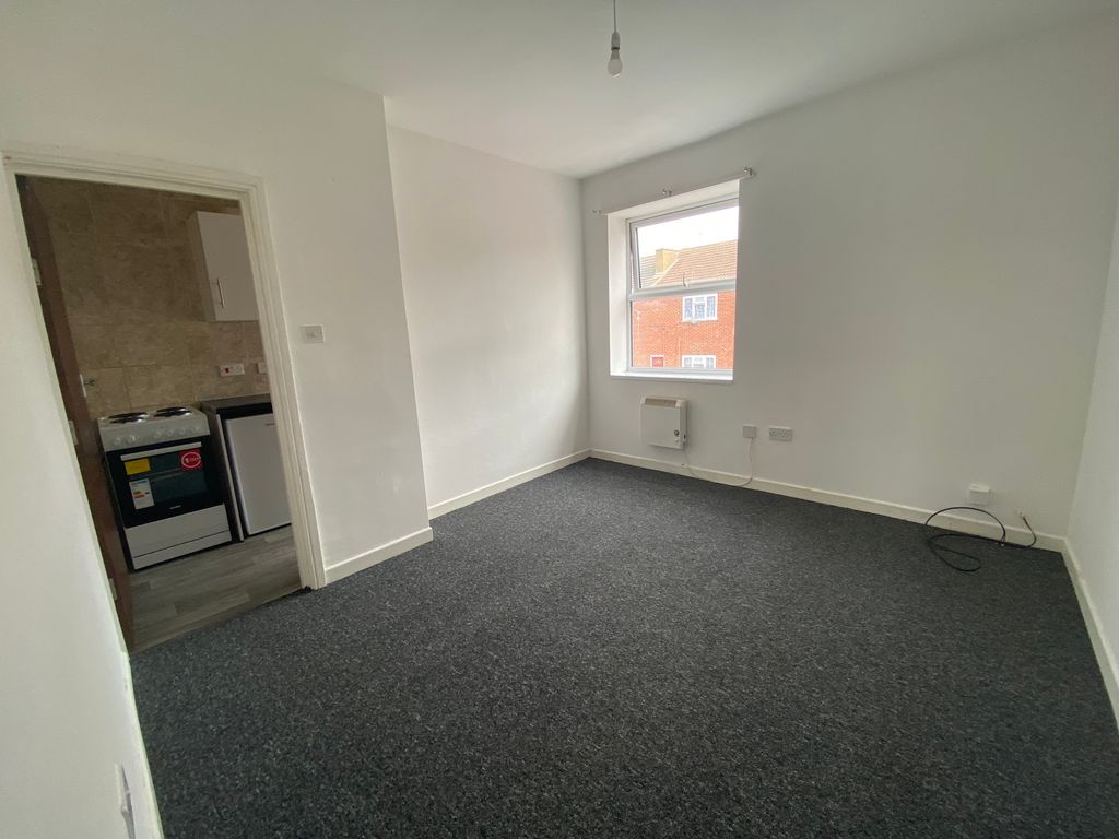 Property photo 3 of 3 Flat 2 31 St Marys Rd 1