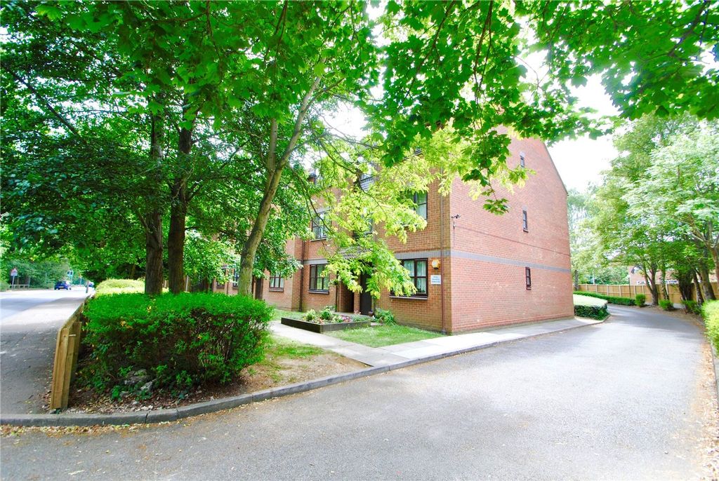 Property photo 1 of 9 Front