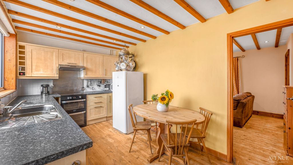 Property photo 3 of 28 5245597