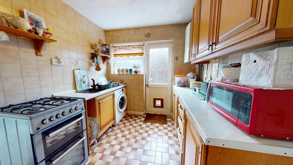Property photo 2 of 13 Photo 8