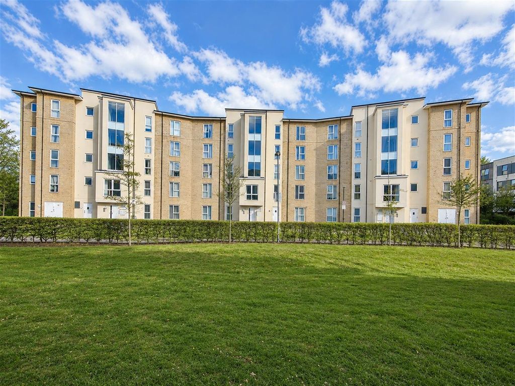 Property photo 1 of 7 Mayfair Court