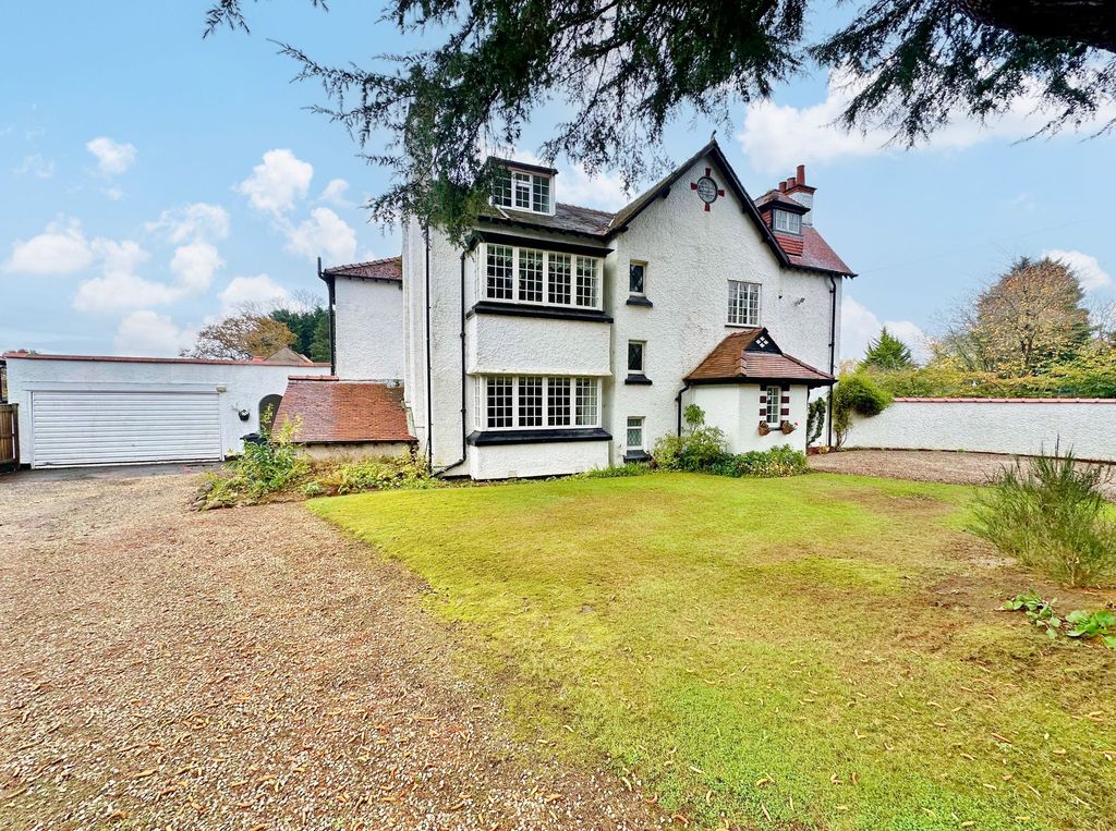 Property photo 1 of 36 Photo 69