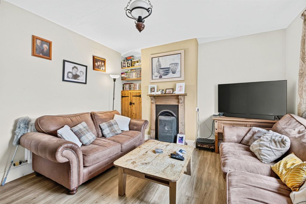 Property photo 2 of 16