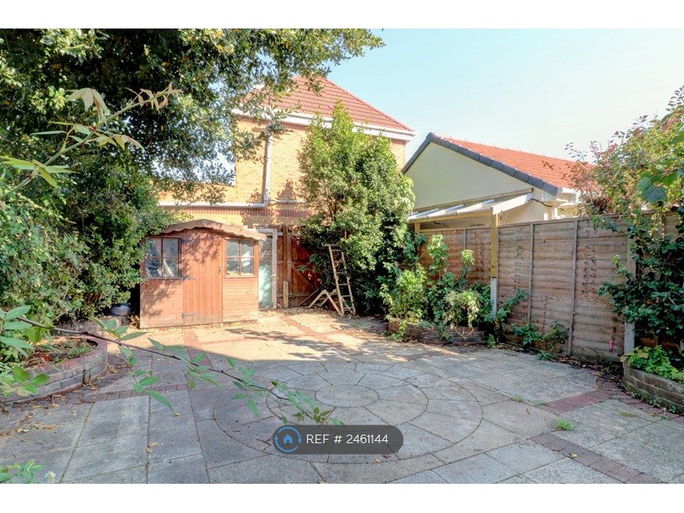 Property photo 3 of 8