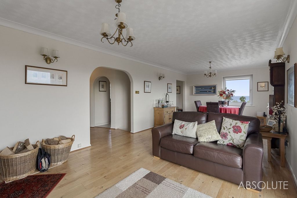 Property photo 3 of 49
