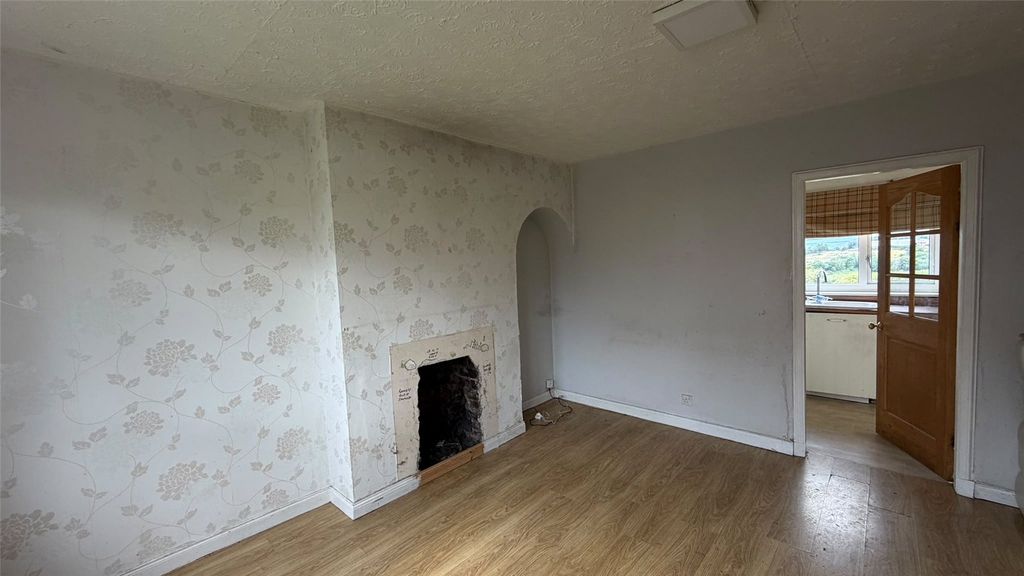 Property photo 2 of 11 Picture No. 02