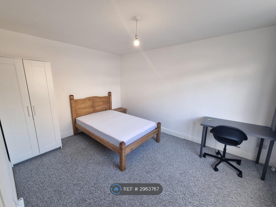 Property photo 2 of 19 Ground Floor Bedroom